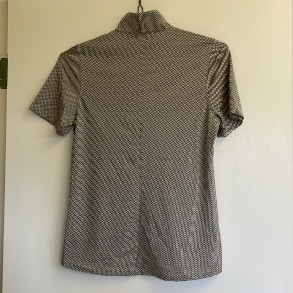 Kerrits short sleeve technical top, size small - Picture 4 of 5